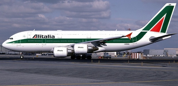 Alitalia vota per l'amministrazione straordinaria