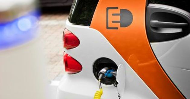 pilota per auto elettriche