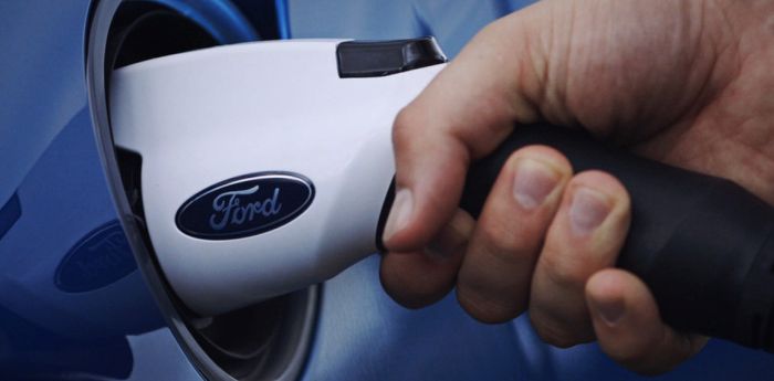 Ford accelera sull'elettrico