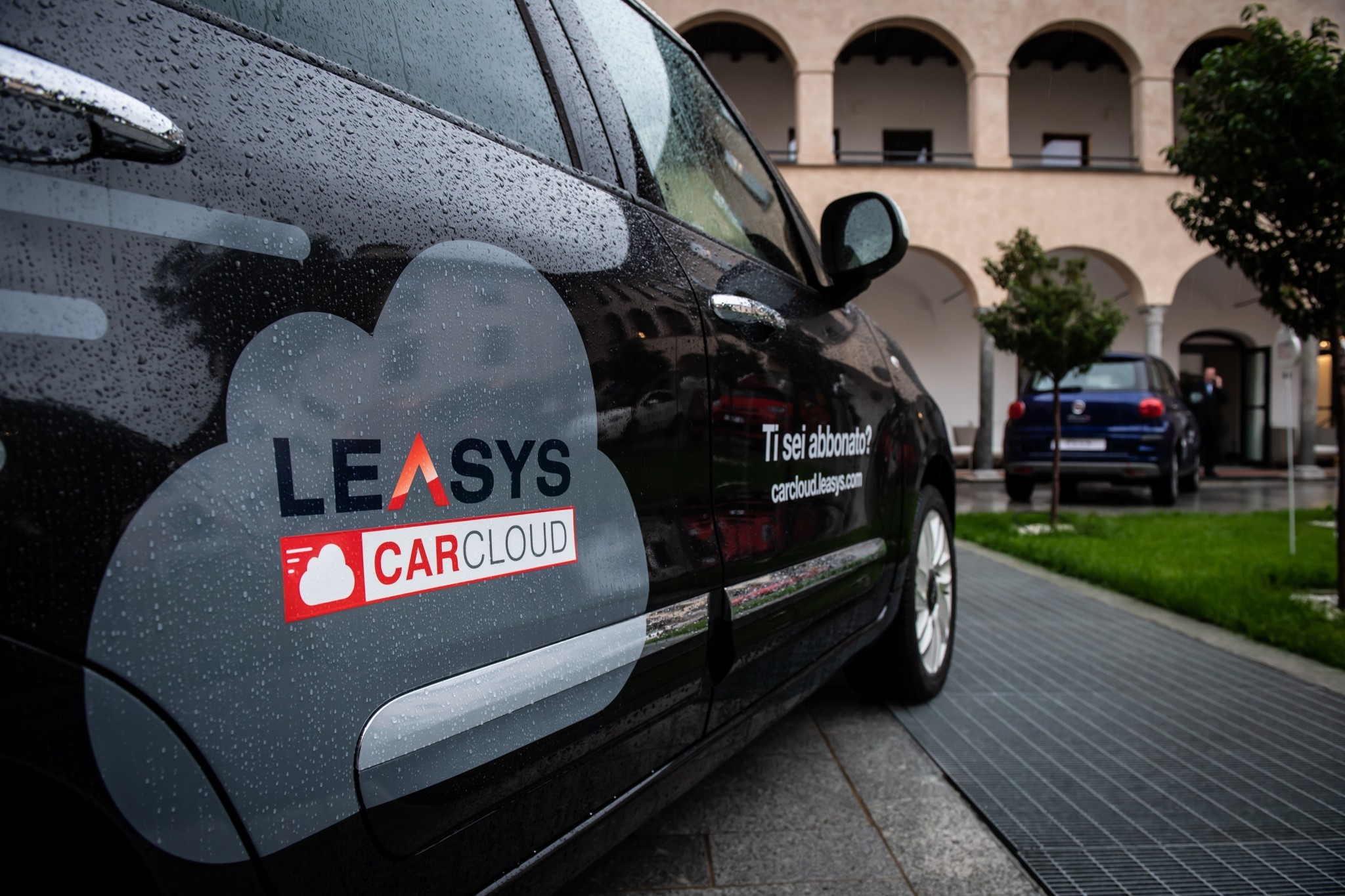 Leasys Carcloud: un abbonamento di noleggio auto per le PMI