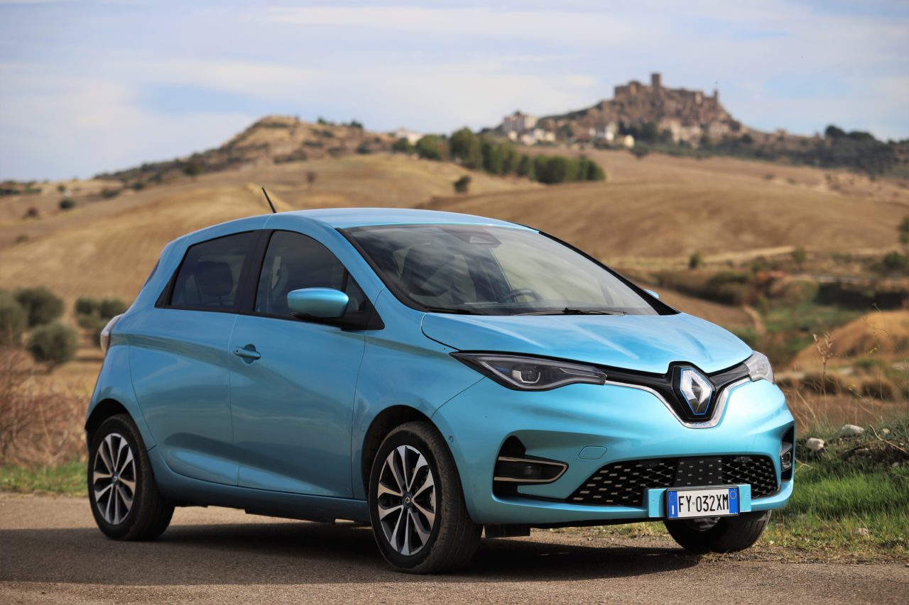 Nuova Renault ZOE La City Car Elettrica Da 395 Km Di Autonomia Nuova Renault ZOE La City Car Elettrica Da 395 Km Di Autonomia