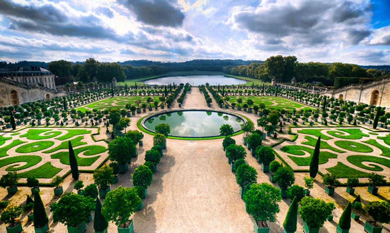 Versailles