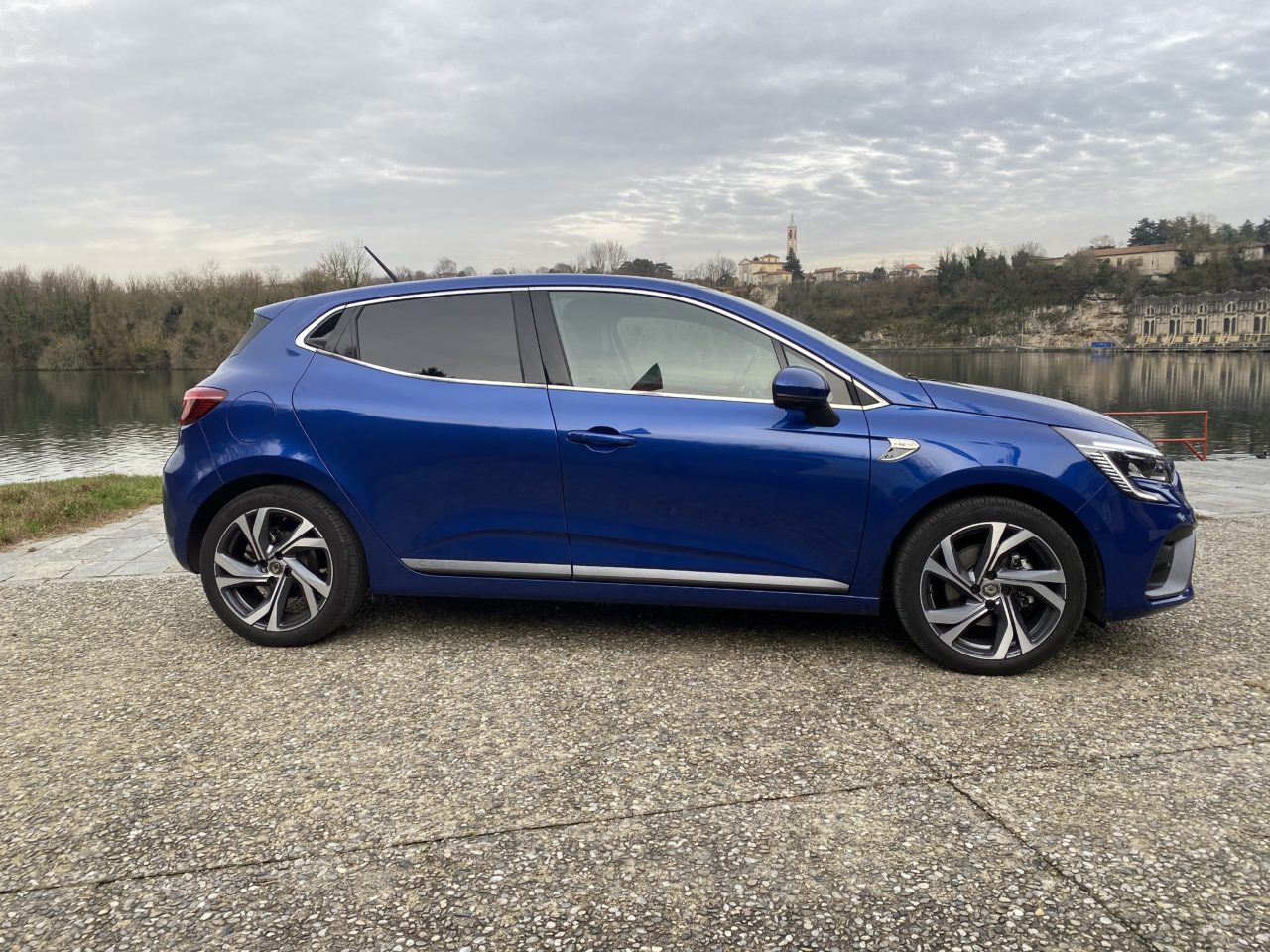 renault clio ha 20 adas