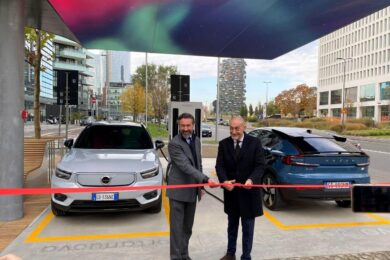 colonnina ultra fast charge Milano
