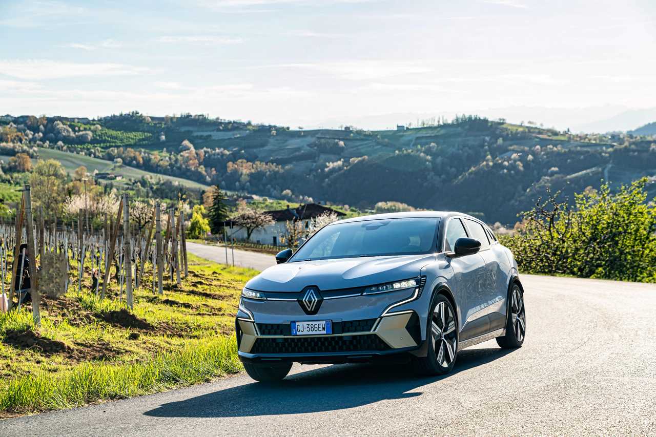 Renault Megane E-Tech Electric dinamica