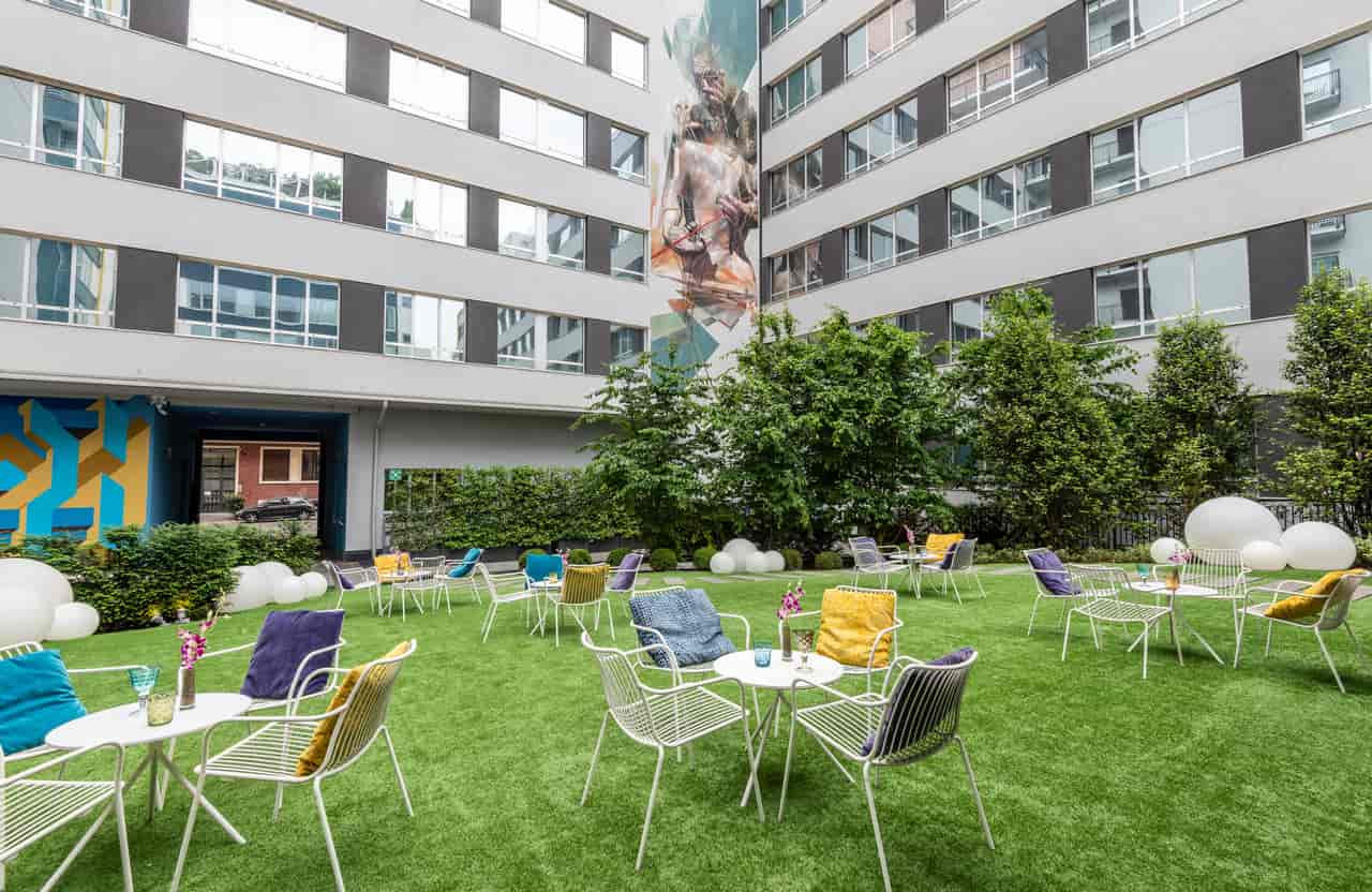 Nyx-Hotel-Milan-giardino-interno