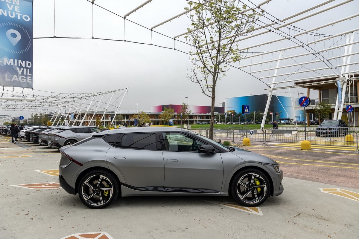 Kia EV6 prova su strada e prezzo della coreana EV da record
