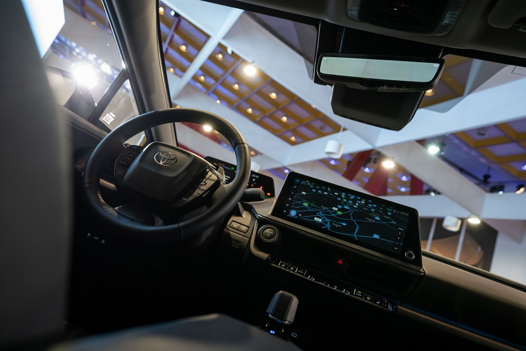 Interni nuova Toyota Prius plugin 2023