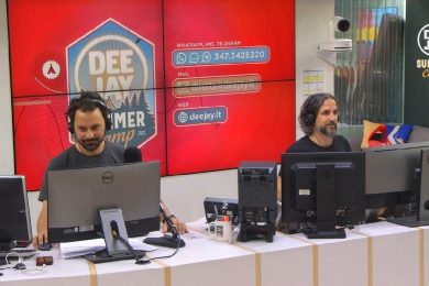 Come sintonizzarsi su RadioDeejay