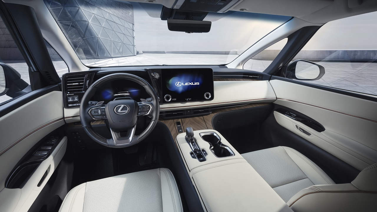 Monovolume Lexus LM