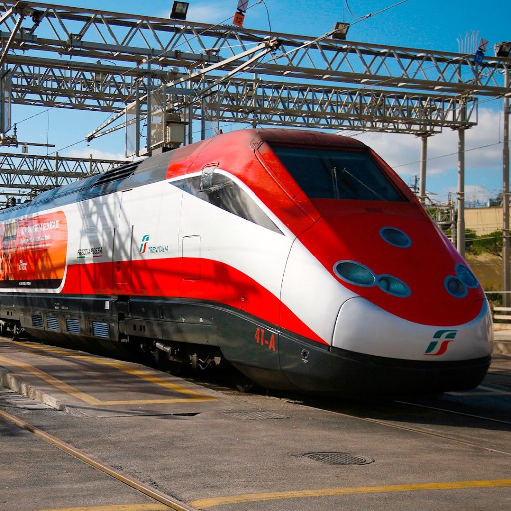 Sospensione treni blocco strade