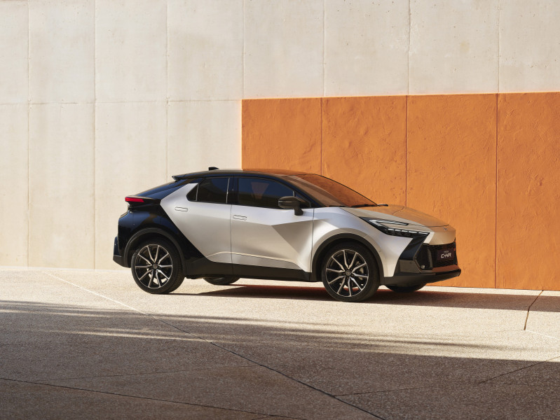 Toyota C-HR plugin (2)