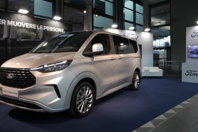 Ford Tourneo Custom 2023