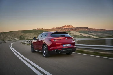 Alfa Romeo Stelvio dirigenti