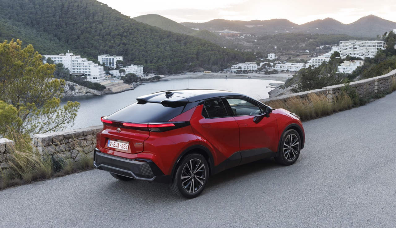 versione 2024 di Toyota C-HR