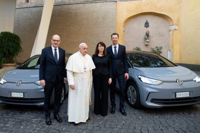 Volkswagen elettrifica il Vaticano