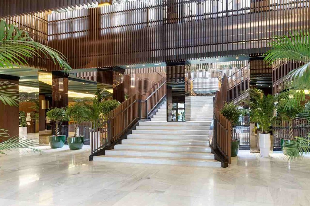 Melia-Milano-lobby