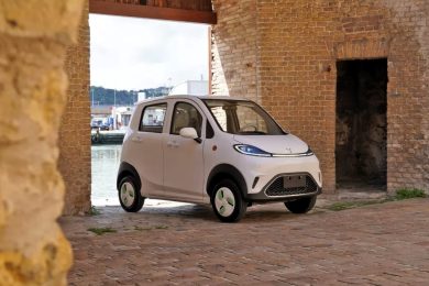 Jinpeng XY: la minicar cinese 4 posti (anche senza patente)