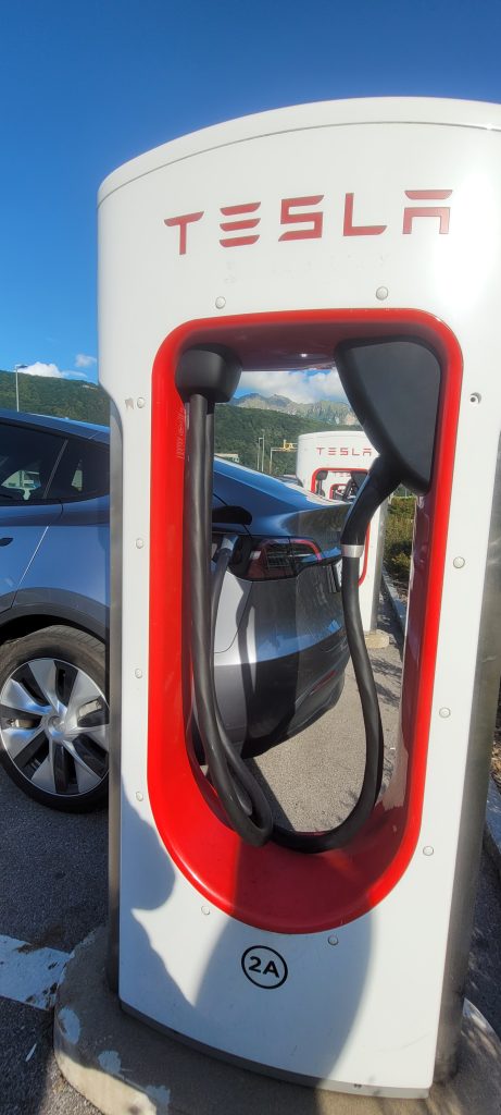 Tesla Model Y Rwd 2024