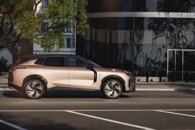 LYNKCO_08EU_profile (1)