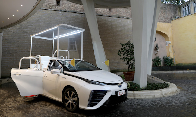 papamobile francesco toyota