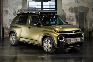 Hyundai INSTER Cross