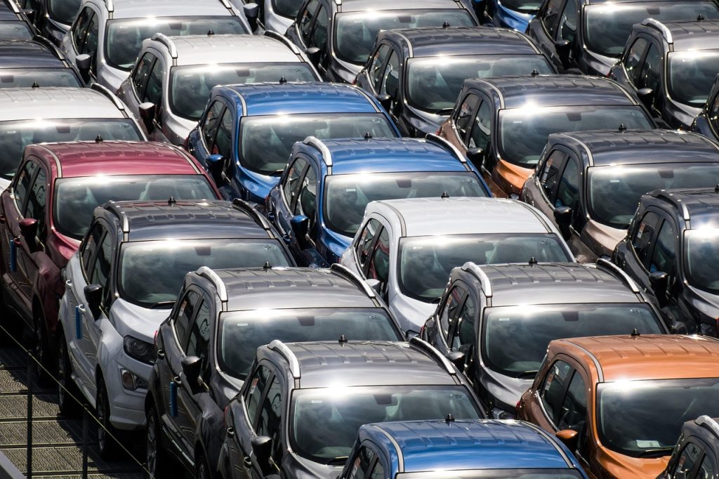 mercato auto 2025