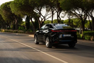 Lexus RZ
