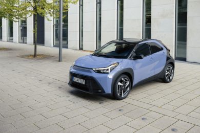 Toyota Aygo ibrida full