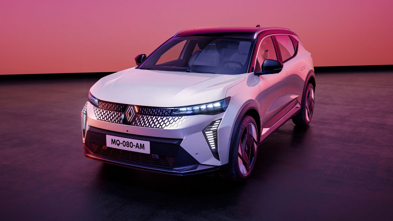 Renault-scenic-e-tech-missionfleet-awards-2025