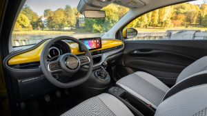 fiat-500-hybrid-07-mission