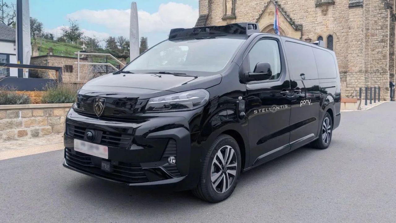 stellanti-pony.ai-peugeot-e-traveller-mission