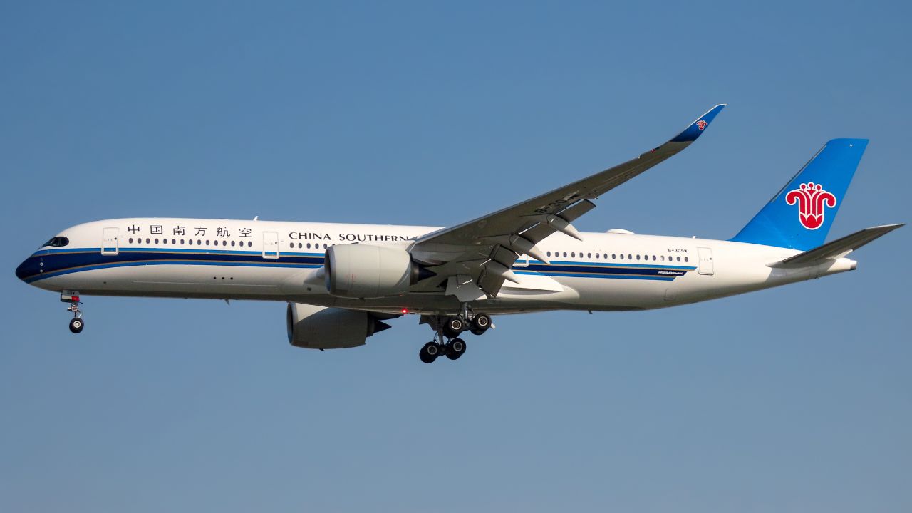 China-southern-airlines-skytrax-mission