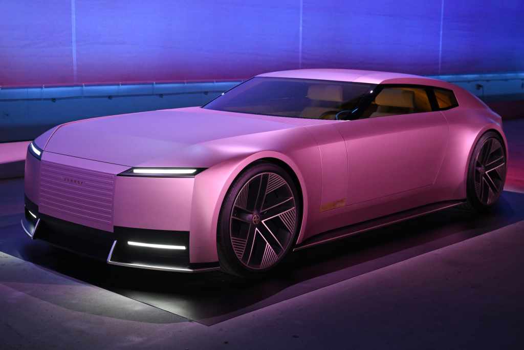 jaguar rosa land rover licenziamenti