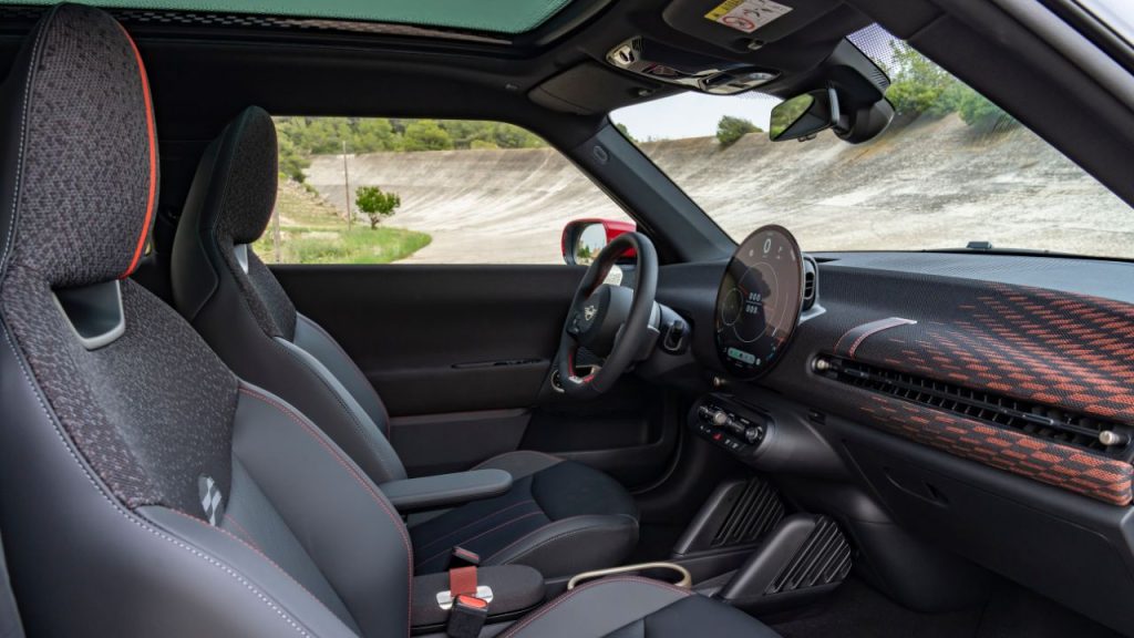 mini-cooper-e-euro-ncap-mission