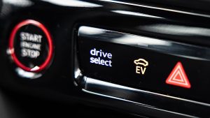 audi-q5-e-hybrid-2026-09-mission