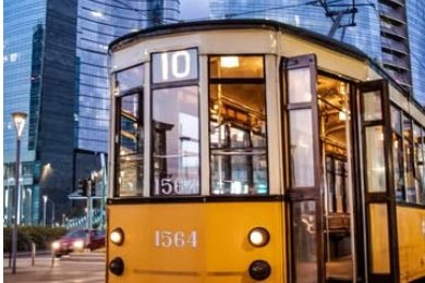 incidente tram milano