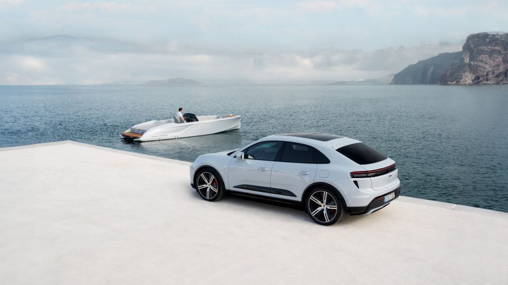 porsche-frauscher-850-fantom-air-mission