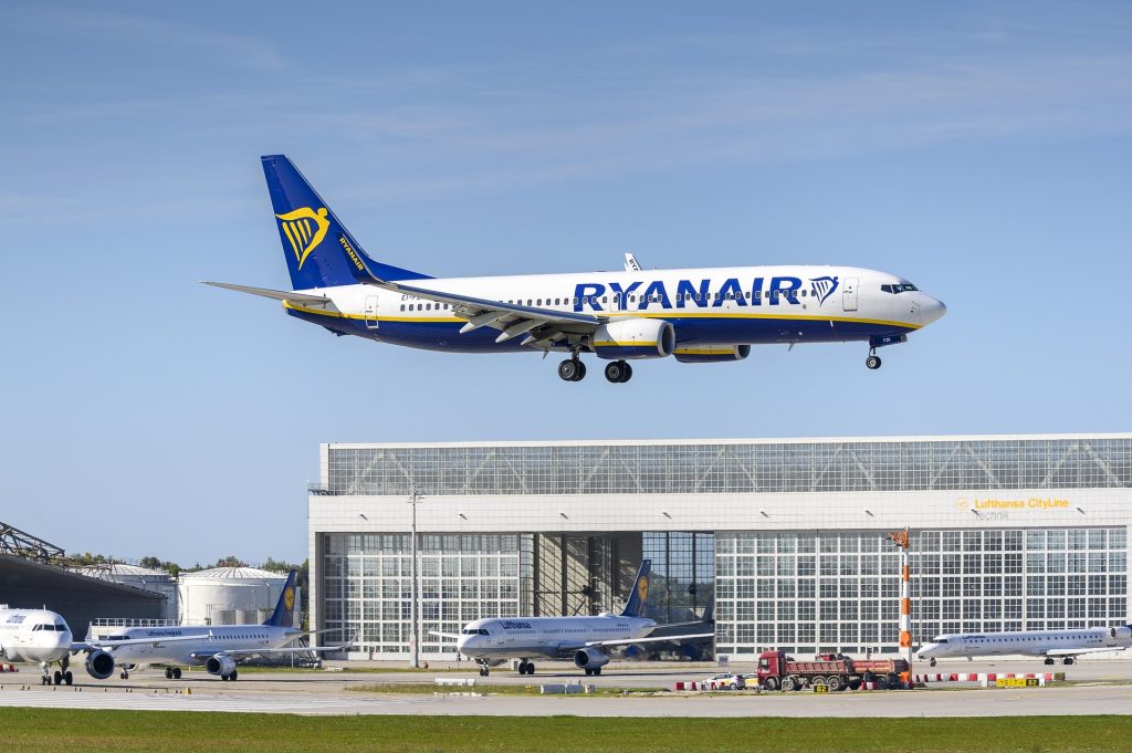 dirkdanielmann-ryanair-5249631_1920