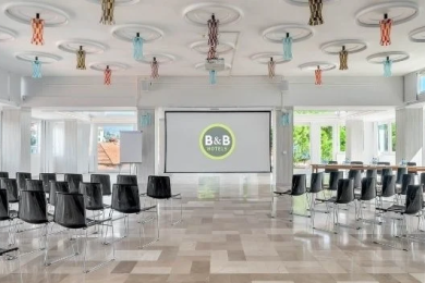 business-travel-b_b-hotels (1)