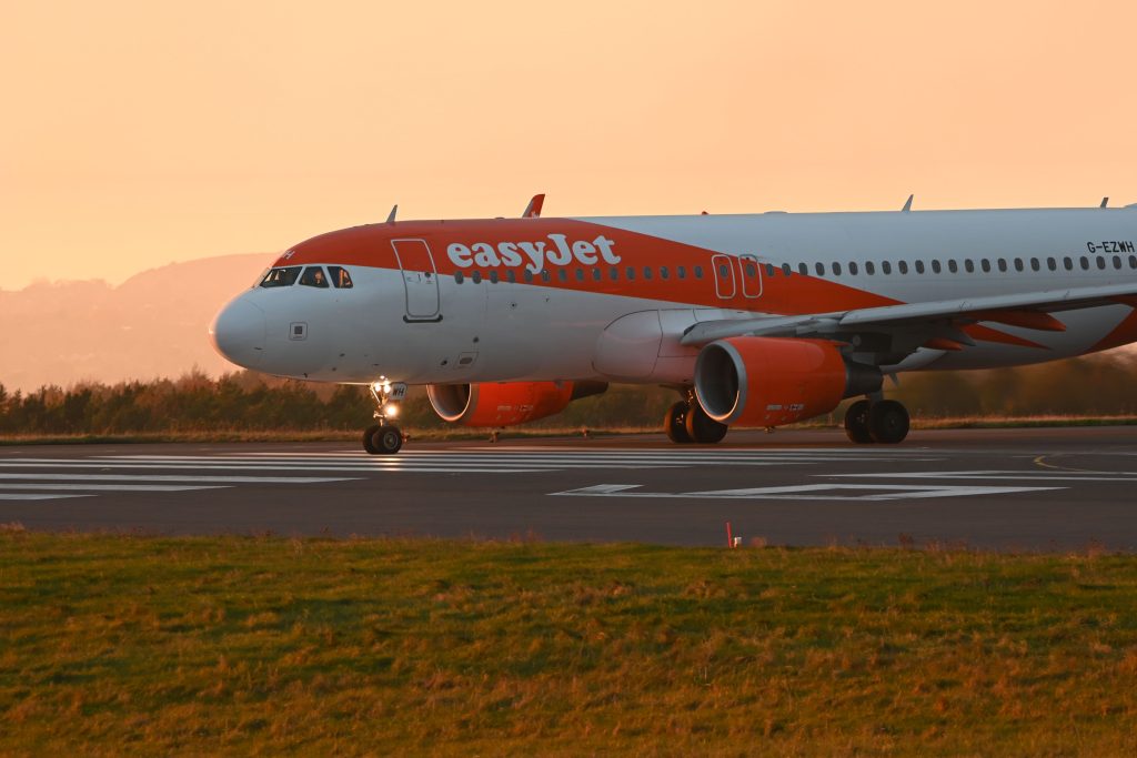 easyJet