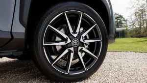 yaris-cross-gr-08-mission