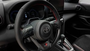 yaris-cross-gr-12-mission
