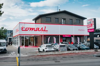 Tomasi Auto inaugura a Parma