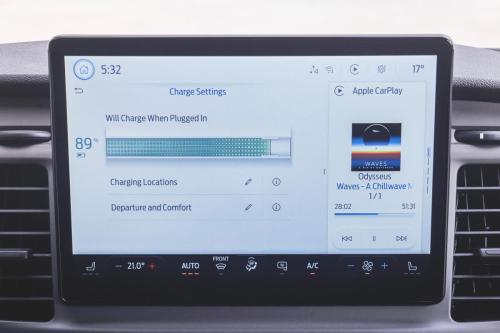 E-TRANSIT INTERIOR 12-LOW