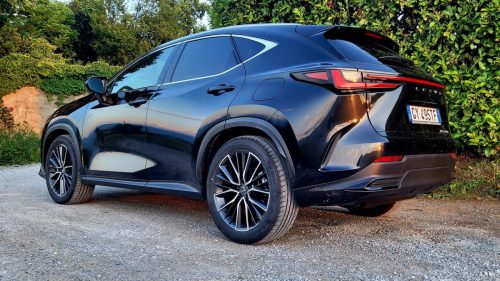 Lexus-NX450h-3
