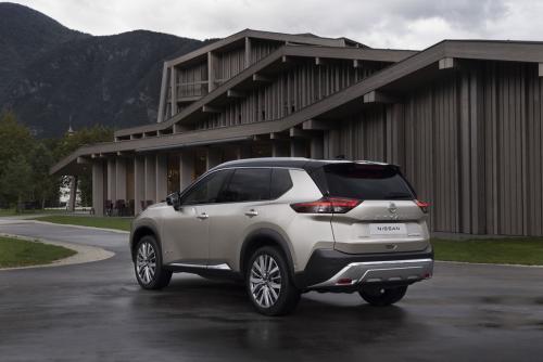 Nissan-X-Trail-e-4ORCE-2024-test-drive-12